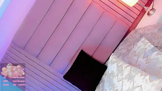 Camille_deluxe webcam