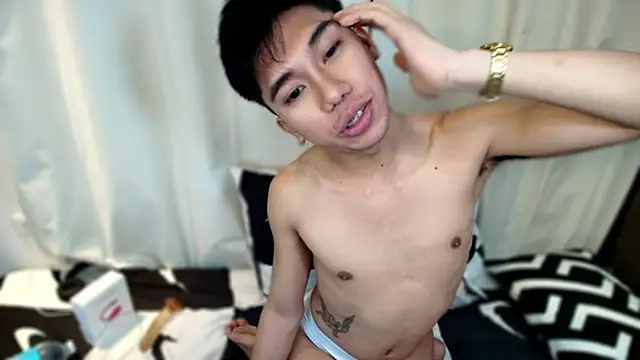 Ur_pinoyhotbrix webcam