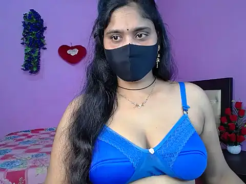 maiya_amber (F young) - Boobs show