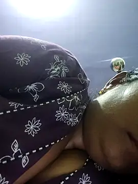 yamini1431 live sex cam