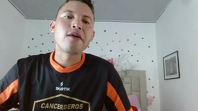 sven_fox723 - Sven_fox723's free webcam - UK Sex Cams