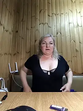 white-chocolatte - White-Chocolatte's free webcam - UK Sex Cams