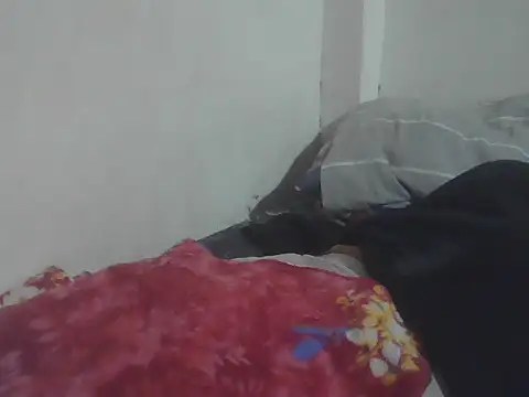 lovelypinay31xx webcam