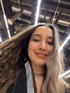 icrazyoneirl - ICrazyOneIRL's free webcam - UK Sex Cams