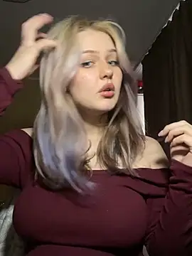 keeeessyyy - Keeeessyyy's free webcam - UK Sex Cams