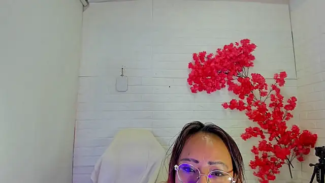 shara_oz - Shara_Oz's free webcam - UK Sex Cams