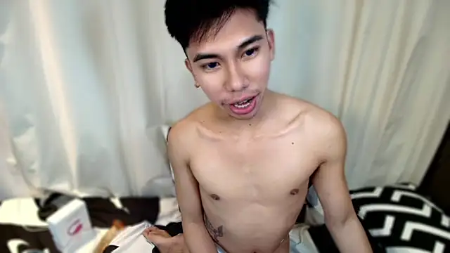 Ur_pinoyhotbrix webcam