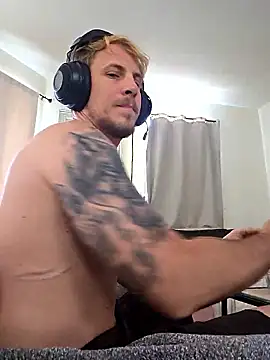 cumbedaddysbadgirl webcam