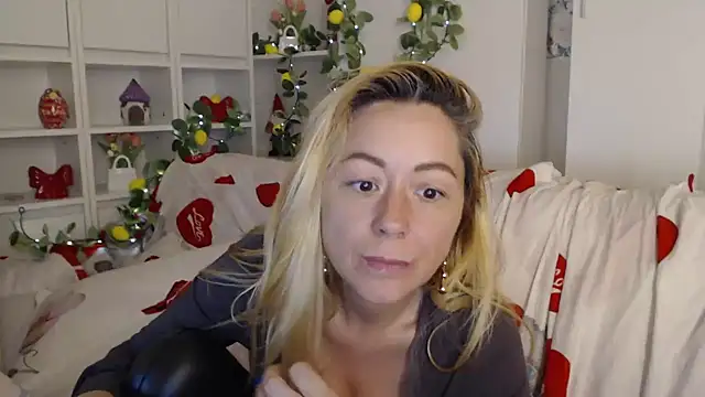 _karolynesyera_ webcam