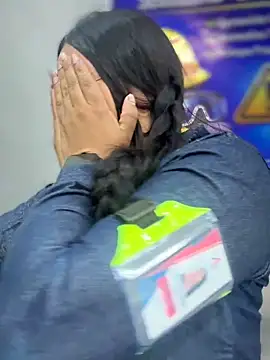 _Mia-Safety_Inspector webcam