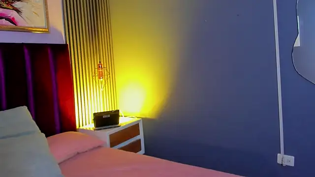 lauraaristizabal (F teen) - riding dildo hard for daddy