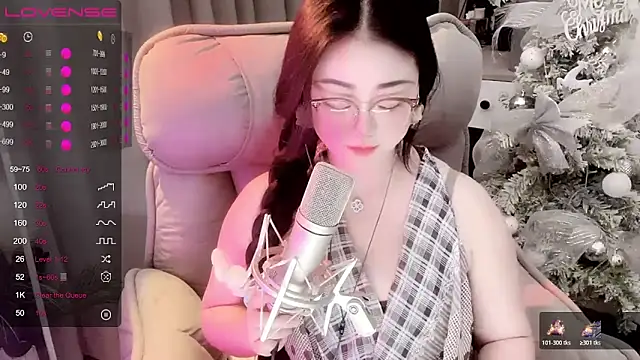 Monica-666888- webcam