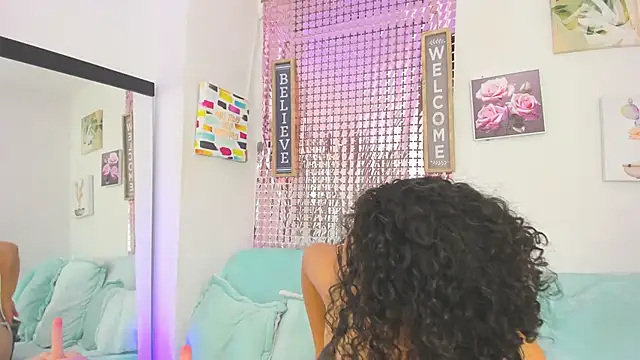 AnaDalila_Latina webcam