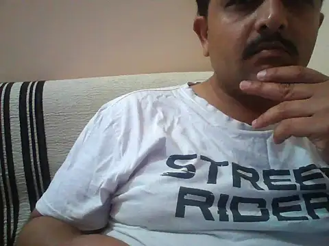 Akhil3290 live sex cam