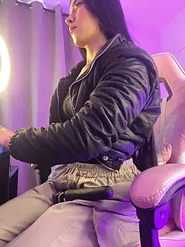 Webcam Model (AMBERBUNNY_) is live