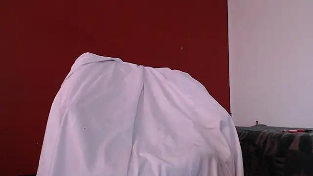 freyja_eter (F milf) - pulling nipples and showing hairy armpit