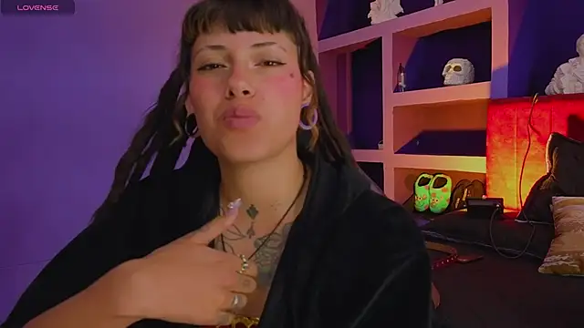 _sharlotte777 webcam