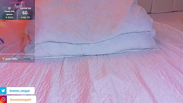 Megan_browns1 webcam