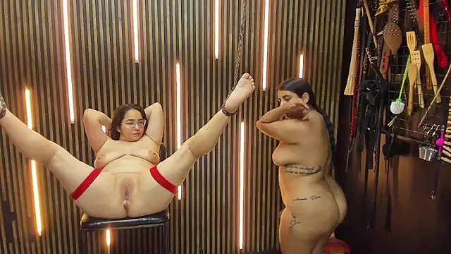 VantablackBDSMShow_ webcam