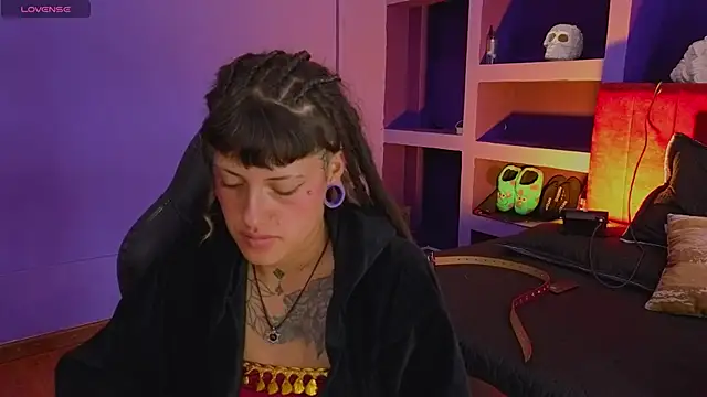 _sharlotte777 webcam