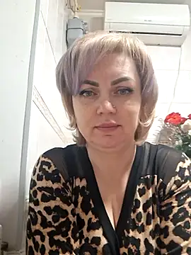 SylvieGold453 webcam