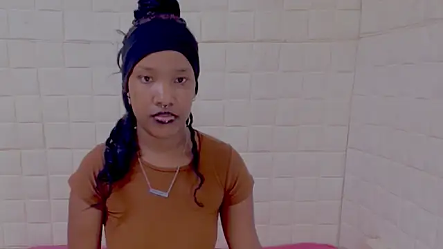 EroticSexyPrada webcam