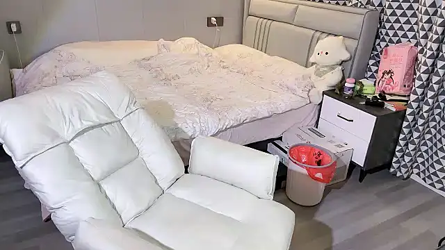 美女xiaoguaiss在线直播