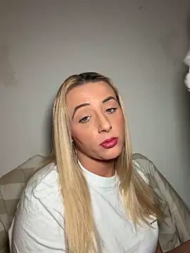 Strongqueen Live Webcam on Stripchat