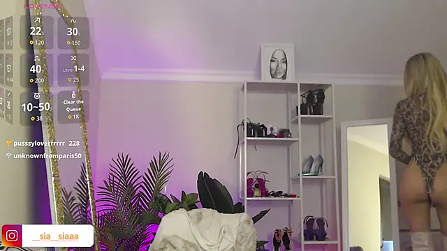 ArianaArianna live sex cam