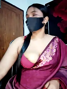 Webcam Model (Tina-Sen)  is live.Free join now!