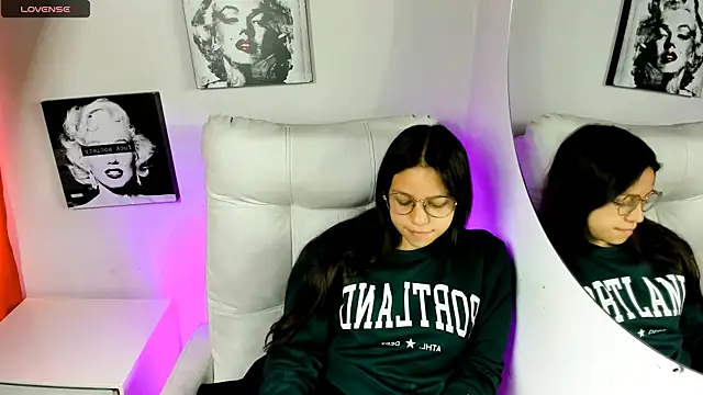 SamanthaRoldaan webcam