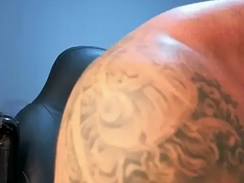 OwenMaximus814 webcam