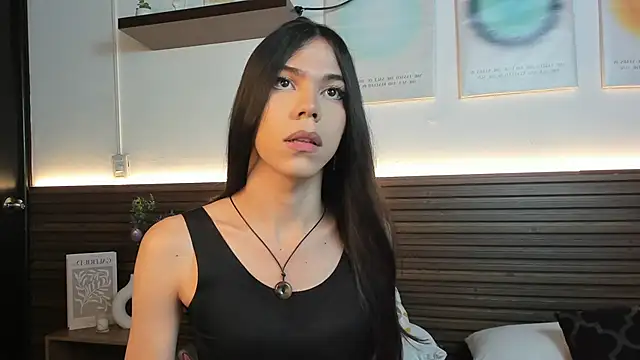 sara_cutie_ - Sara_cutie_'s free webcam - UK Sex Cams