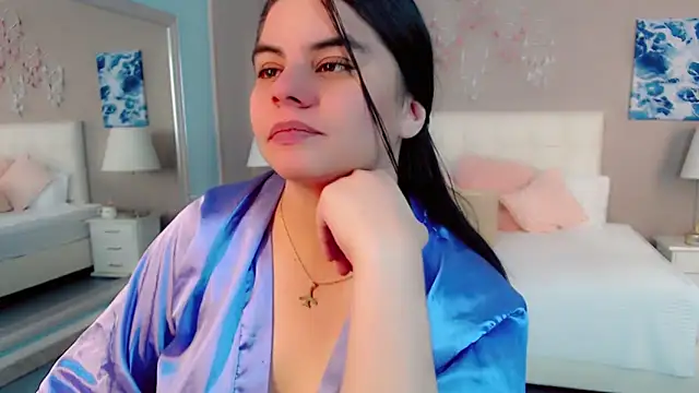 _Maddison_Ivanova_ webcam