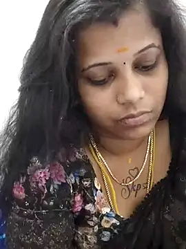 sweetqueen143 webcam