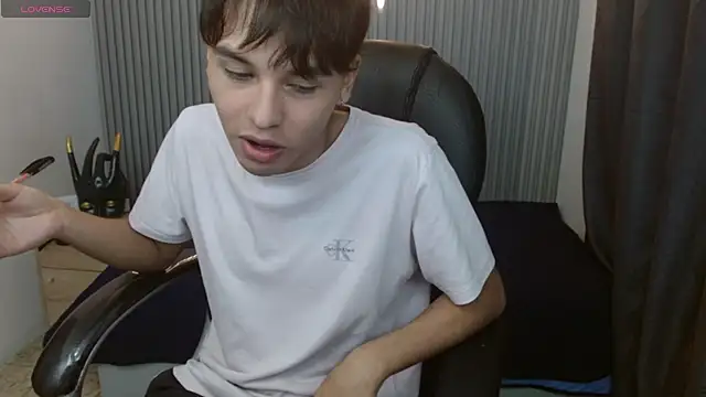 stiwentwink (M twink) - hard dick