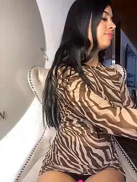 Shalom_pink18 webcam