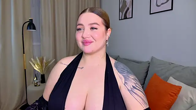 KylieLips live sex cam