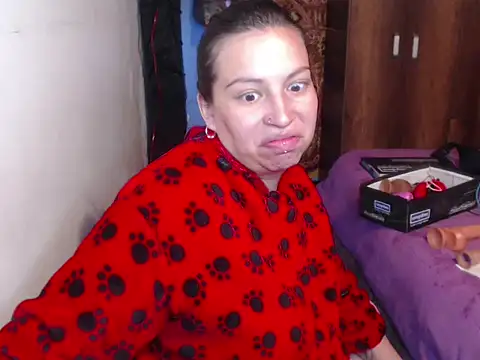 layanafuckass webcam