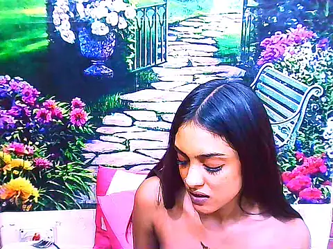IndianPretty14u2Luv webcam