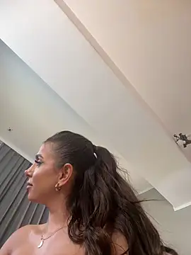 NicoleCellini webcam