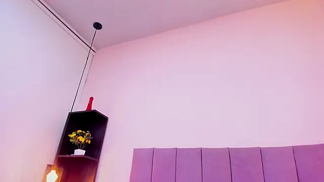 violet_myerrs webcam