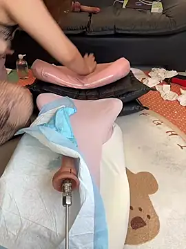 美女youzi33在线直播