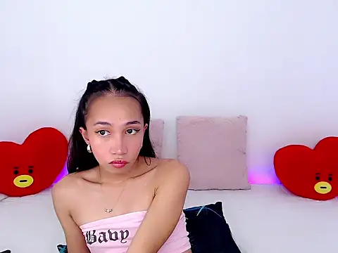 Sweet_kittyxx webcam