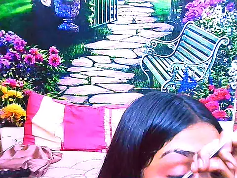 IndianPretty14u2Luv webcam