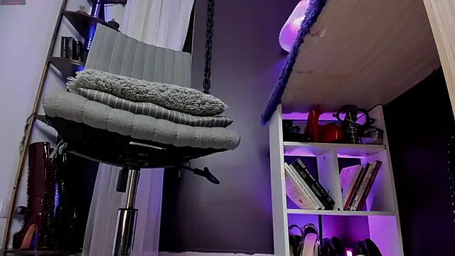 MistressAlice_ webcam