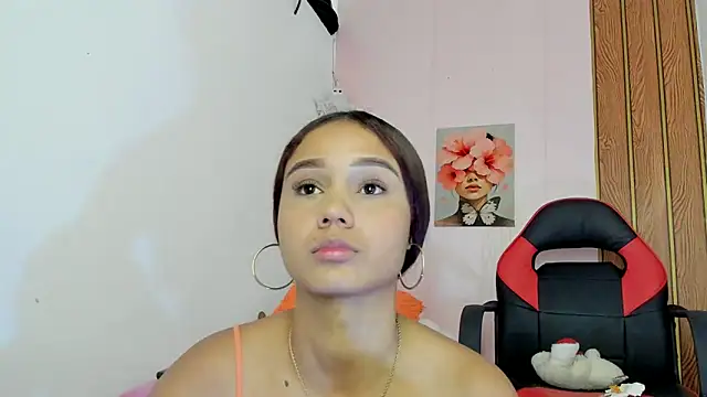 MarianaManzur webcam