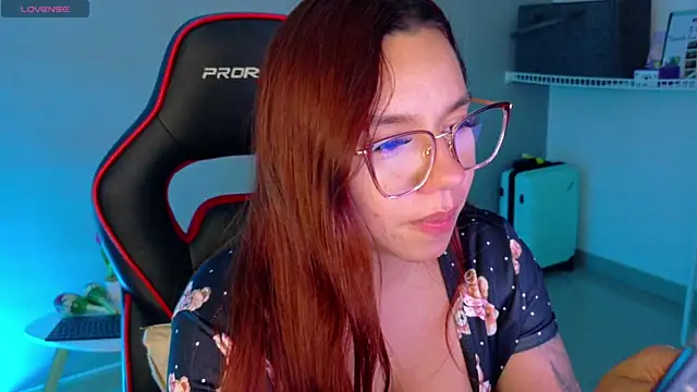 samantha_tattu webcam