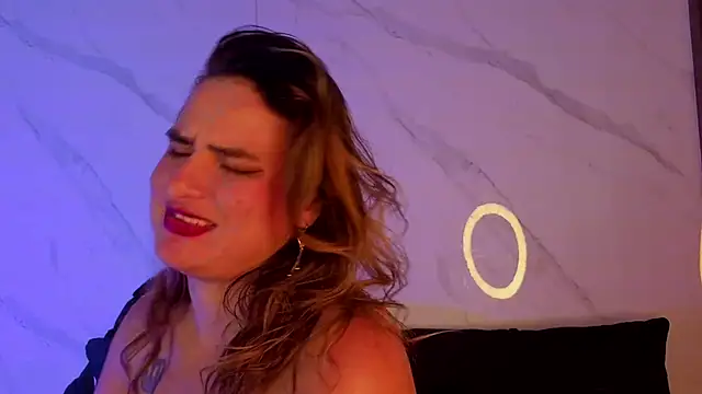 CandyQueenGold webcam