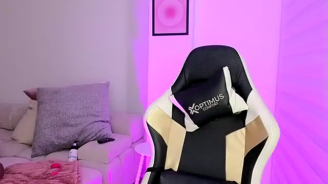 mckenzieklein webcam